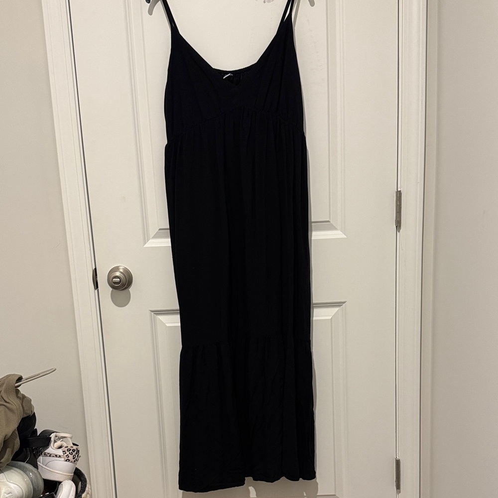Elegant Black Maxi Dress
